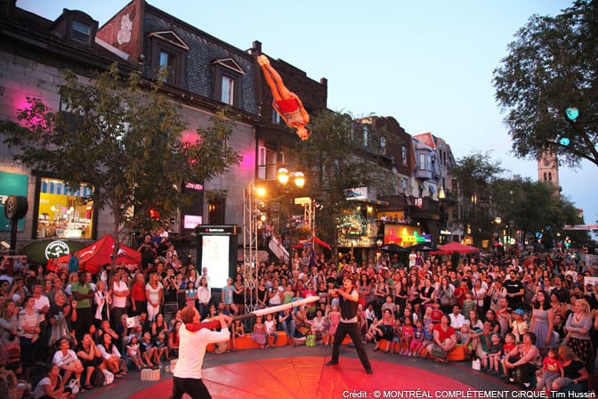 Street performers wow the crowd in Montreal